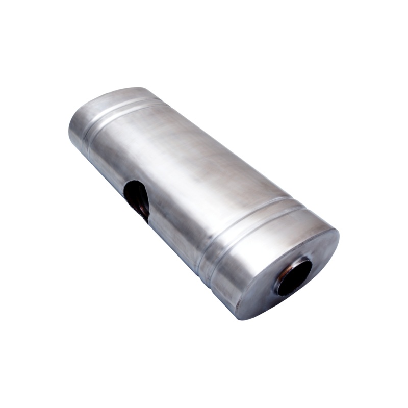 Xforce 304 Stainless Steel Oval Muffler 8X 5 X 24 East West Centre 2.5 Centre Inlet Dual 2.25 Outlet (VX9E2425225)